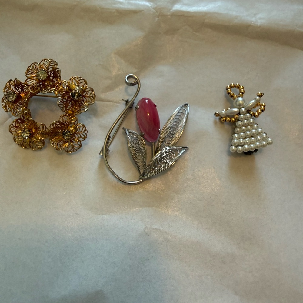 Three-Piece Women's Brooch Set - Gold Floral, Pink Tulip, Pearl Angel